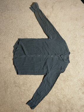 Abercrombie & Fitch Dark Gray Non-Collar Button Long Sleeve Shirt